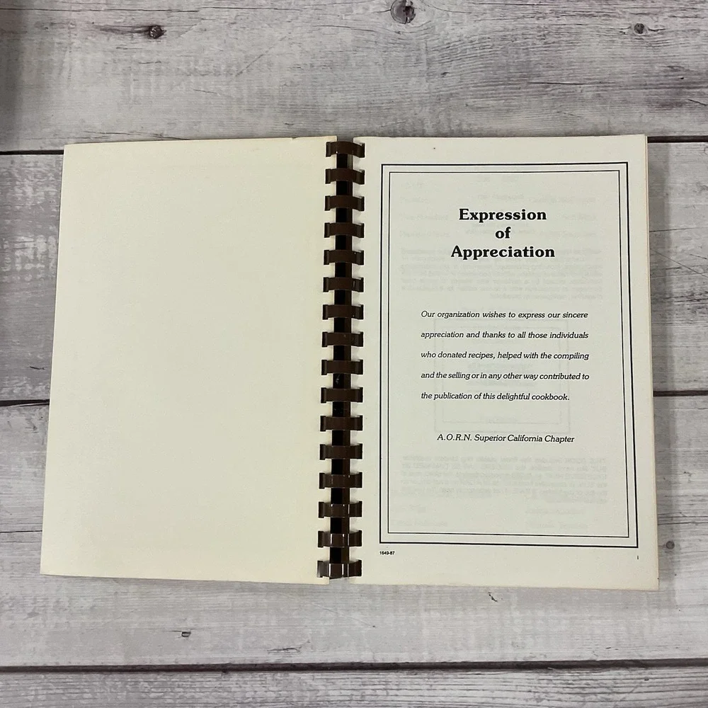 Chef Teddy Presents Unbearably Good Recipes Cookbook AORN California Chapter '87